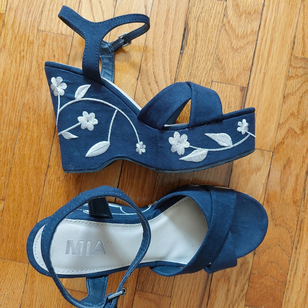 MIA zooey embroidered blue platform wedge heels